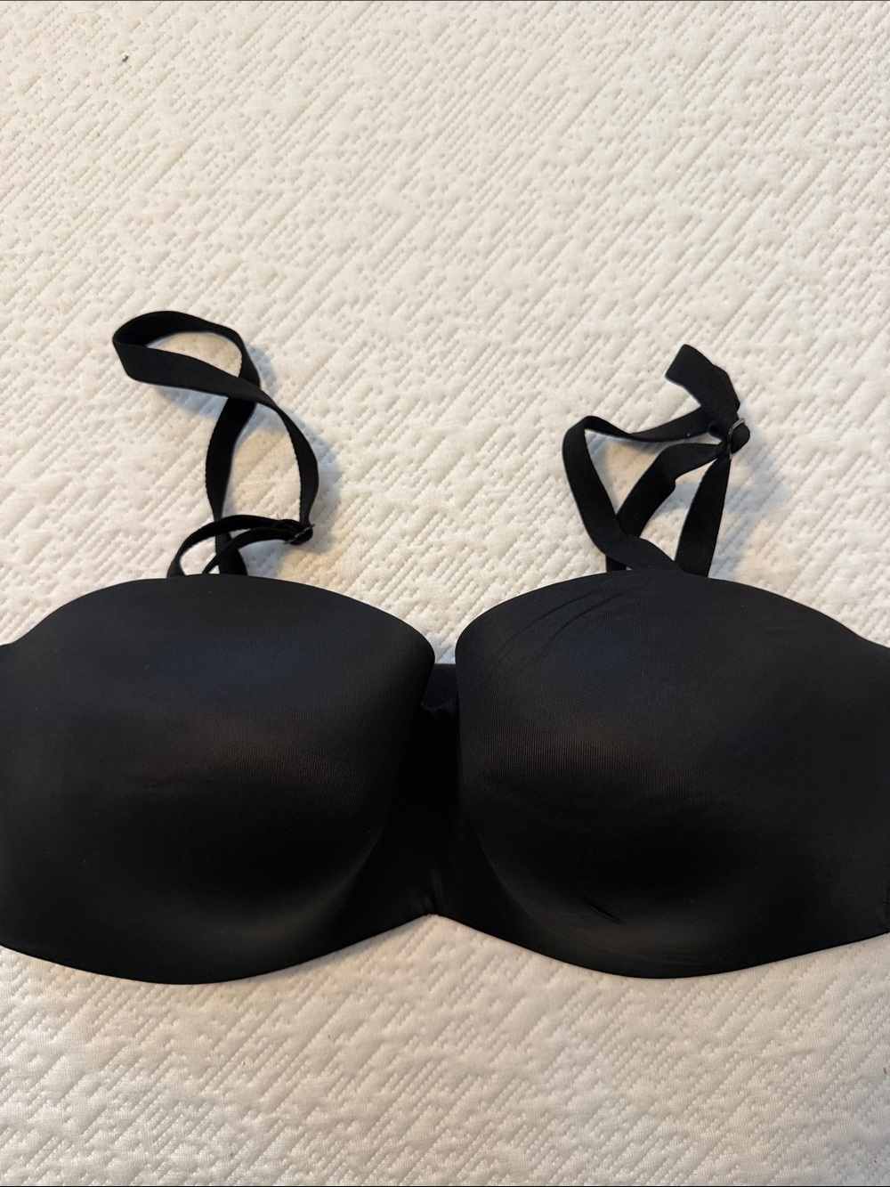 Pink Victoria’s Secret convertible, black bra 36DD